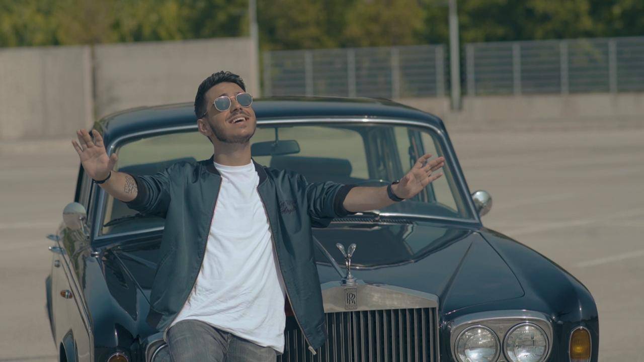 مالك منذر يطلق "نرجع سوا" على طريقة الفيديو كليب مع لفتة إنسانية لضحايا انفجار بيروت