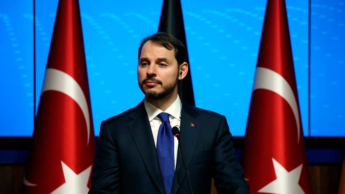 معارضو أردوغان يعلقون على استقالة صهره: تأخرت
حزب المعارضة الرئيسي في البلاد وهو "الشعب الجمهوري" رأى أن "الاستقالة جاءت متأخرة، وقد لا تفيد"