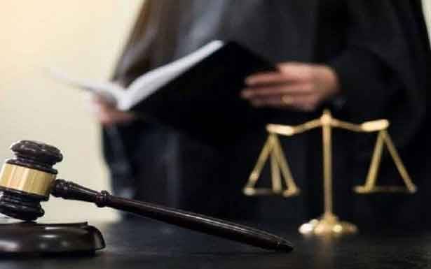 الانذار المبلغ بواسطة الموظفة والعلم لا يغني عن الشكلية في التبليغ