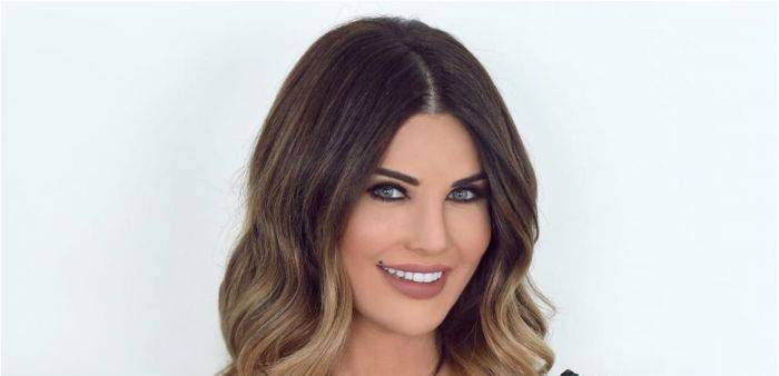 منى أبو حمزة: نحن لسنا ناجون بل محاربون وأسلحتنا تكمن في عقولنا!