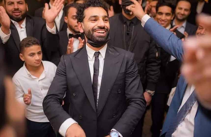 إصابة النجم المصري صلاح بفيروس كورونا