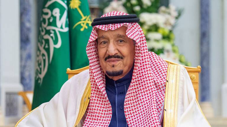 تعديل قانوني خدمة الضباط والأفراد في السعودية