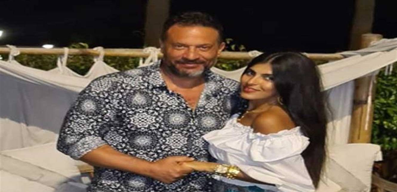 فيديو لممثل مصري شهير وزوجته.. حب ورقص وعفوية