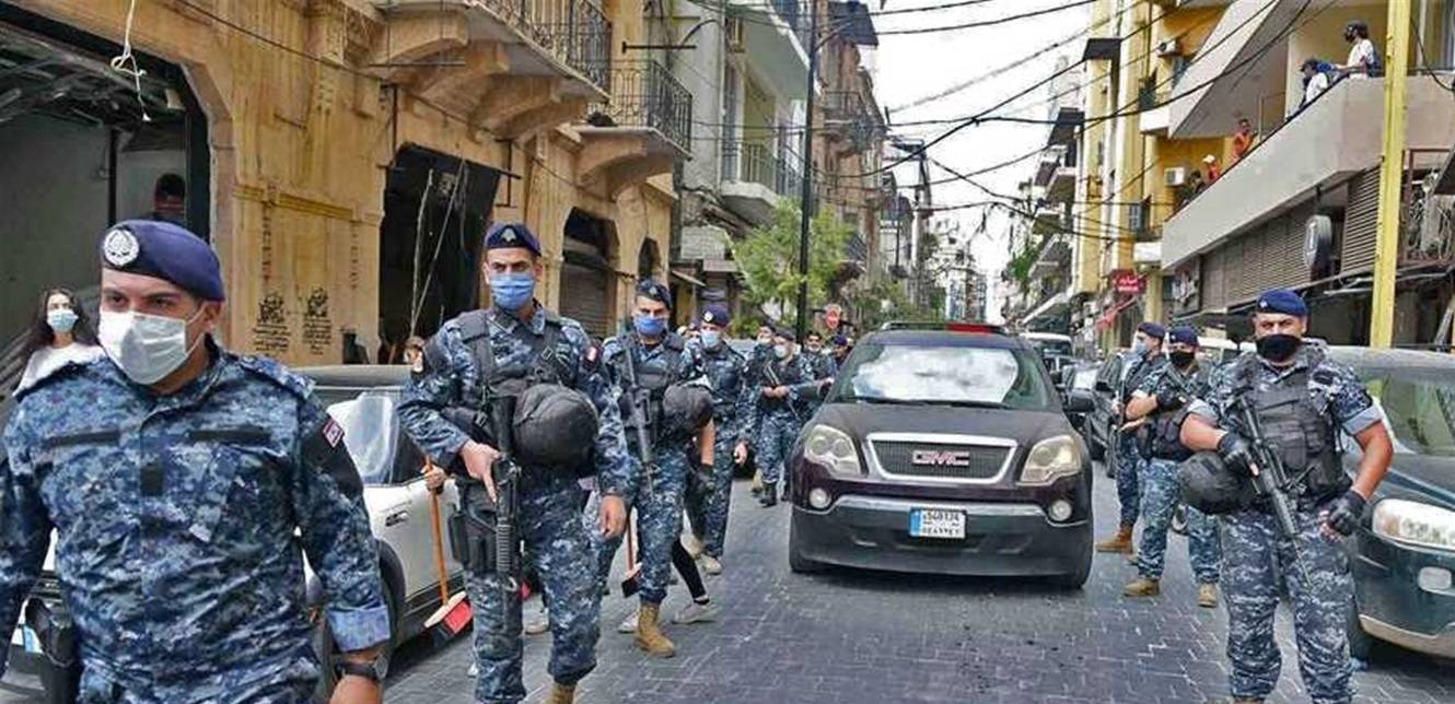 إغلاق محلات وحواجز في طرابلس تطبيقاً لقرار التعبئة العامة