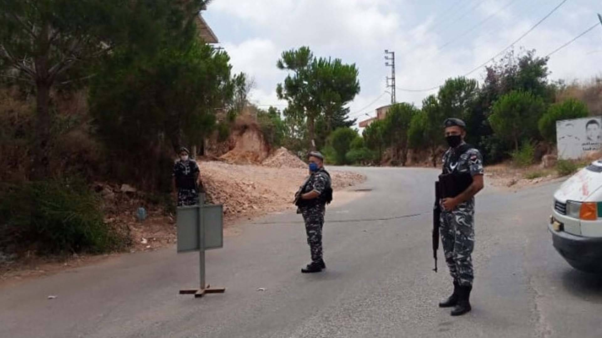 معركة الدَولة لمُحاصرة وباء «كورونا» تُوسّع البطالة وحالات الفقر
حواجز وإجراءات مُشدّدة وغرامات... والهيئات الاقتصاديّة تُشكّك !!