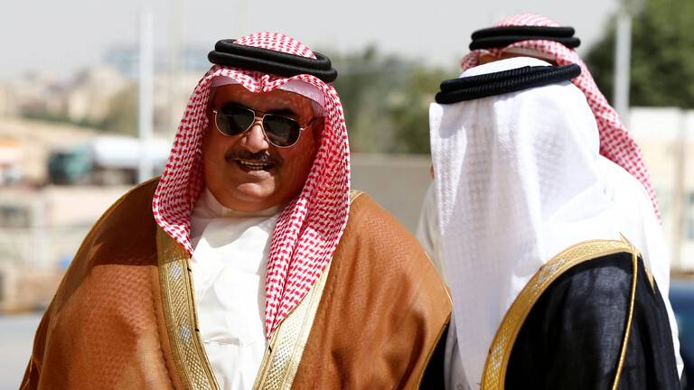 البحرين تعزي بوفاة المعلم