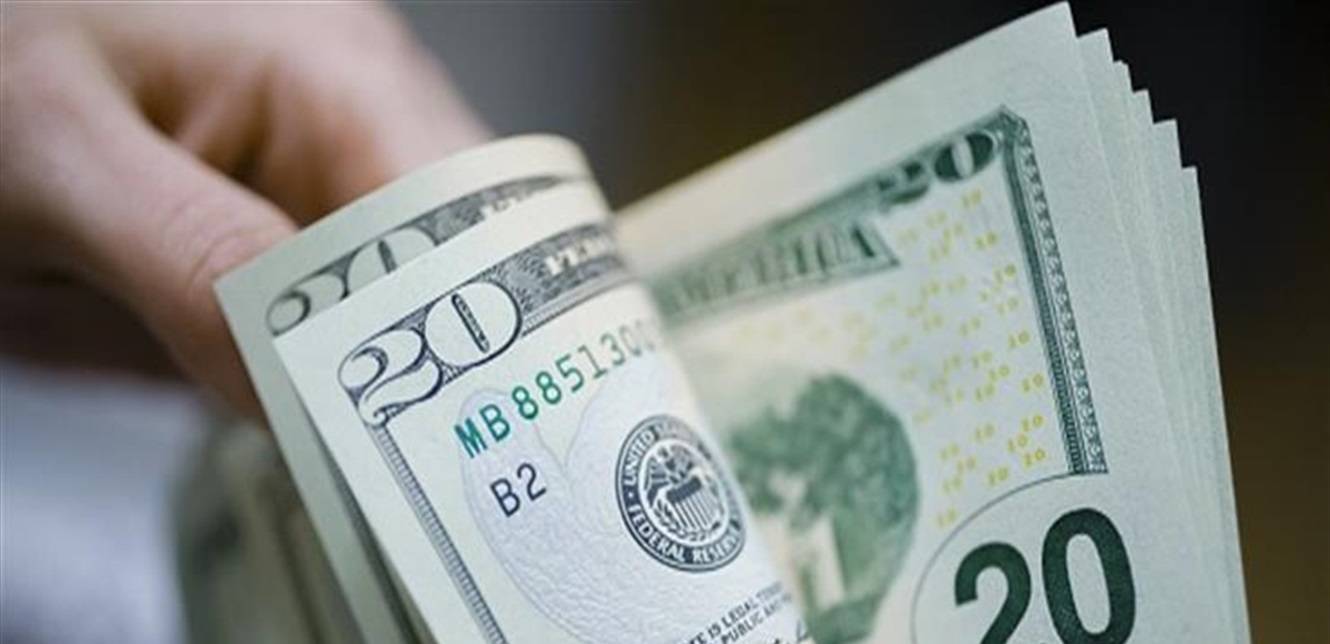 الدولار يرتفع مع بدء الاقفال العام.. إليكم تسعيرة السوق السوداء