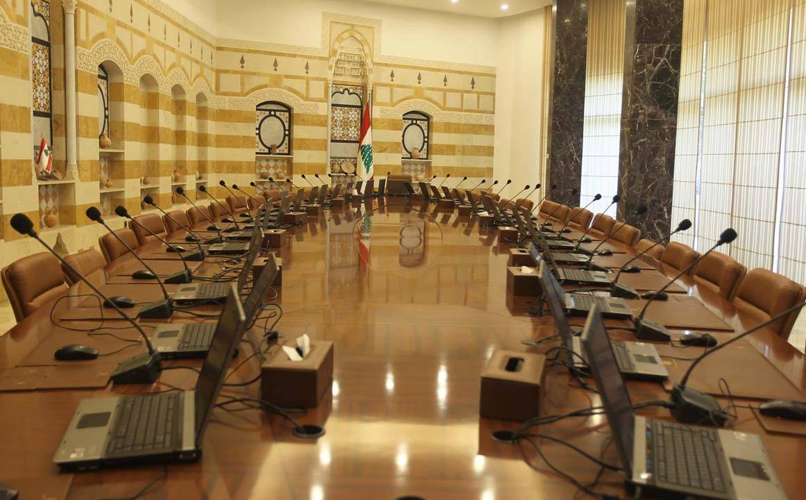 تسريبات جدية عن عقوبات على اللواء ابراهيم لإعطاب العهد!
8 آذار: الحريري يتماهى مع إدارة ترامب ويفرمل الحكومة بعصاه!