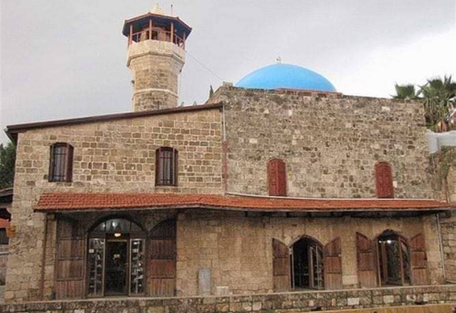 اعتداء على خادم مسجد في جبيل.. توقيف المحرّض الرئيسي ومُعتدين
... مواقف واستنكارات دعت لمحاسبة المعتدين وقطع الطريق على أيّ فتنة
