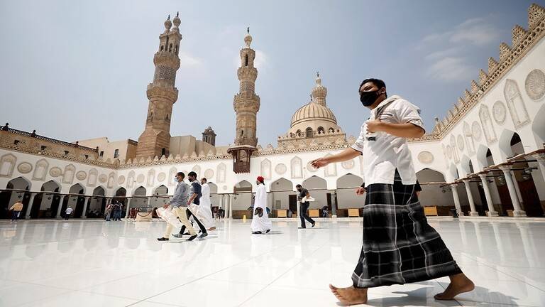 دار الإفتاء  المصرية تصدر فتوى حول صلاة الجمعة بالمسجد في ظل كورونا