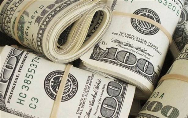 دولار المفاوضات الحكومية يُحلّق.. والتطبيقات الذكيّة تتحكّم بالأسعار... والحكومة في ثلاجة الإنتظار