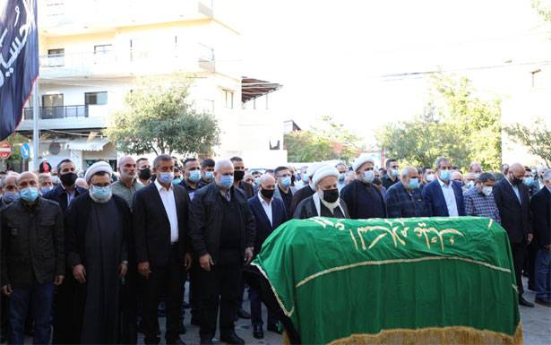تشييع والــدة رعد في جباع وعون اتصل مُعزياً