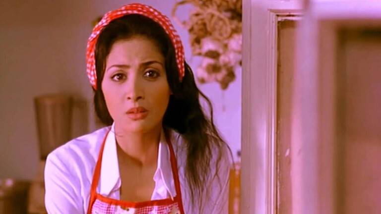 مصر.. الفنانة حنان ترك تظهر لأول مرة منذ عامين (صورة)