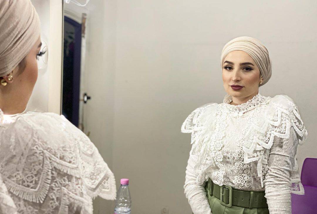 البلوجر أميرة ريا توقع لـ«الجزائرية » لعرض الموسم الثاني من «سوق النسا »