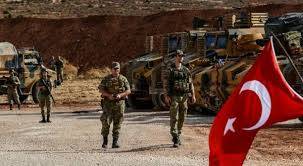 الجيش التركي يبدأ تفكيك نقطة مراقبة يحاصرها الجيش السوري غرب حلب