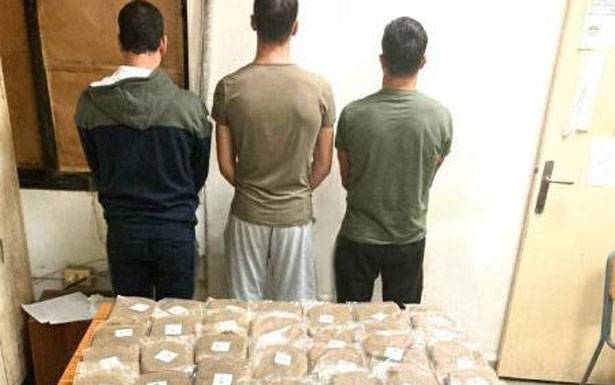 فصيلة تفتيشات المطار احبطت تهريب حشيشة مُخبأة داخل مكبّرين للصوت
