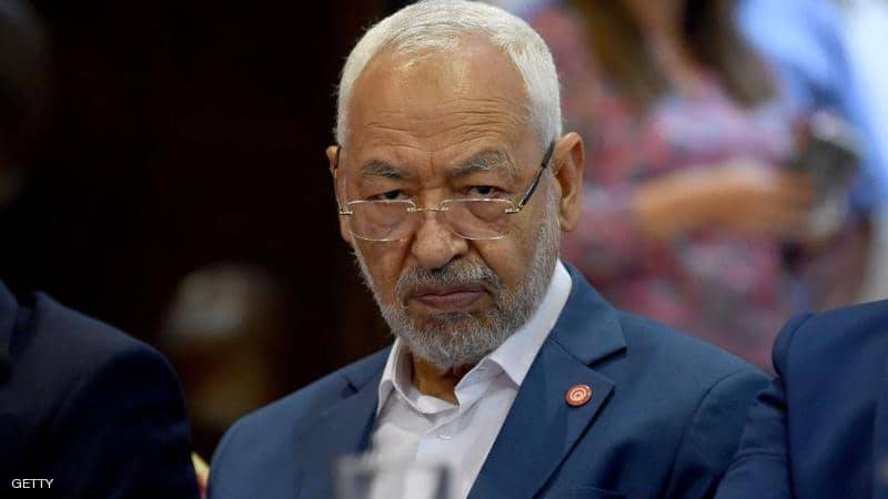 الغنوشي يفتش في دفاتره القديمة.. والخناق يضيق حوله