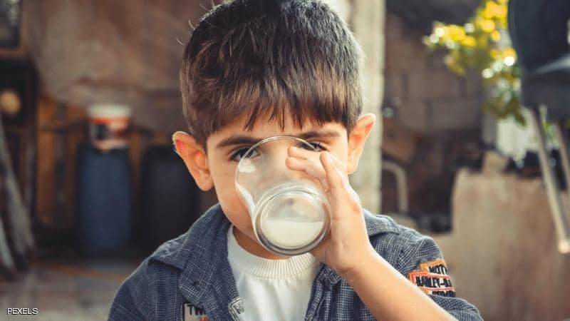 الخبراء يجيبون: هل الحليب مناسب لك؟