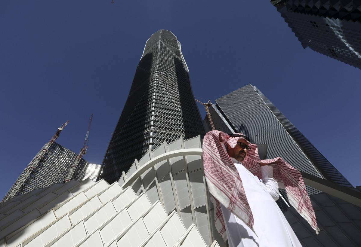 %5.6 من البنك السعودي البريطاني للبيع و"HSBC" و"العليان" يرغبان بالشراء