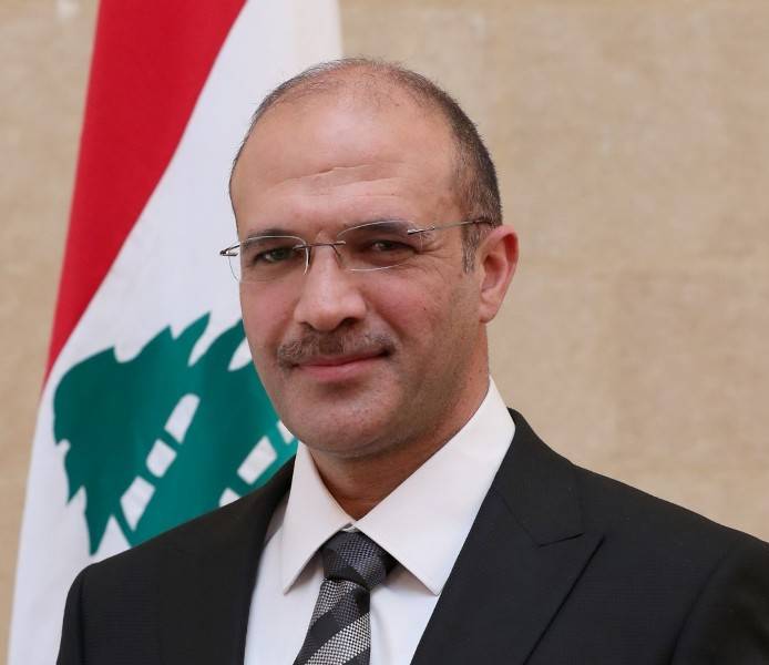 حسن: مرق الكتير وبقي القليل