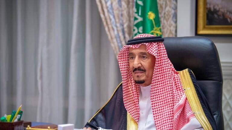 "رويترز": الملك سلمان لم يبلغ بزيارة نتنياهو