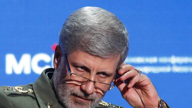 وزير الدفاع الإيراني: الردّ على اغتيال فخري زادة سيكون "قاسيا"