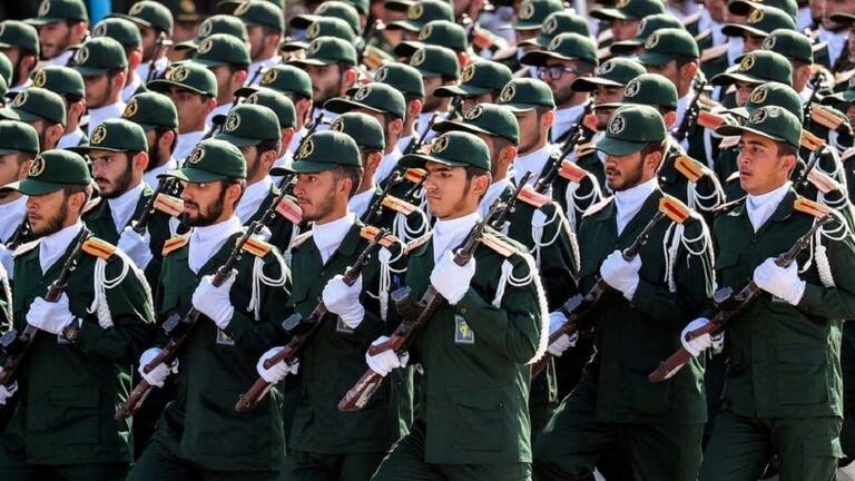 مقتل قائد في الحرس الثوري وثلاثة من أفراد حمايته على الحدود مع سوريا