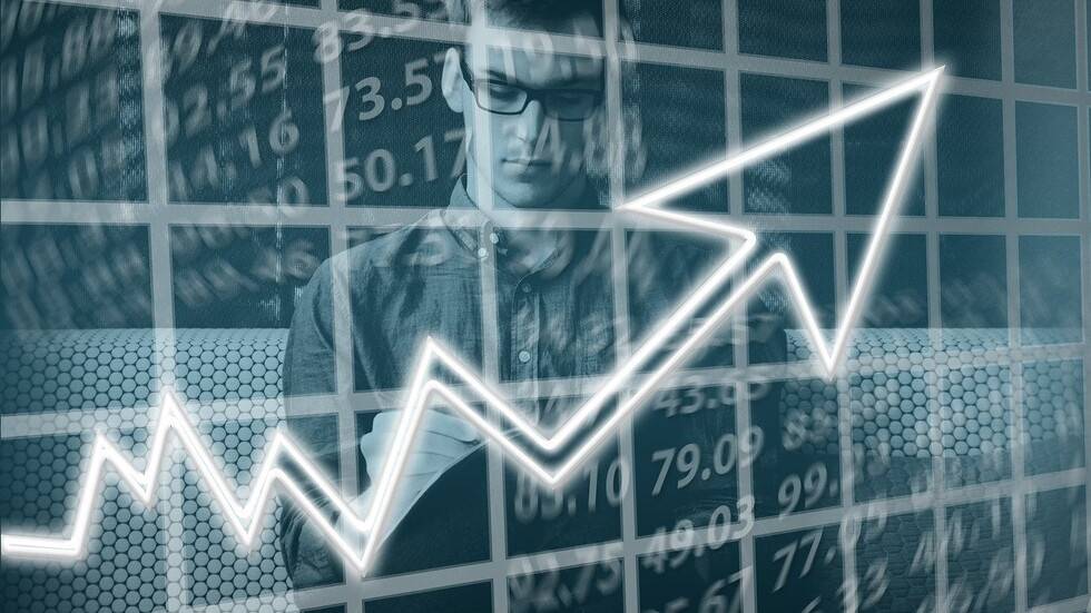 عودة الاقتصاد العالمي للنمو في 2021 بحسب توقعات منظمة التعاون الاقتصادي