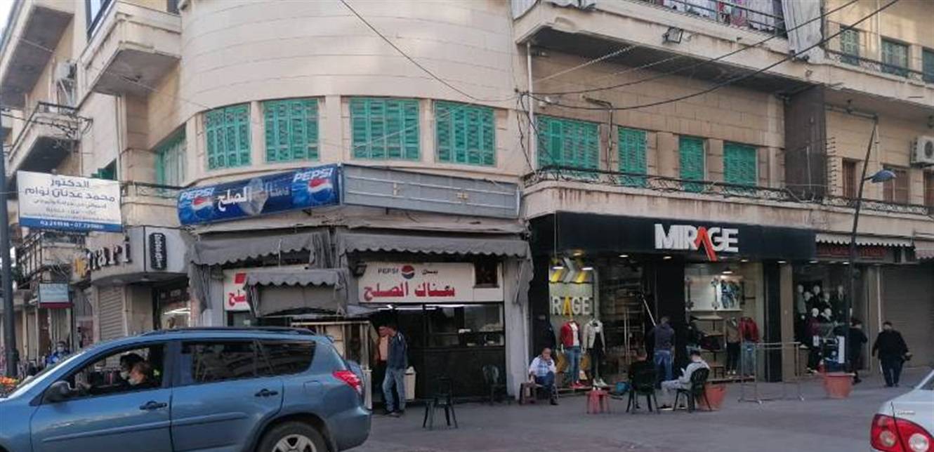 الحياة عادت إلى البلاد جزئيا والقطاعات ملتزمة الاجراءات الوقائية