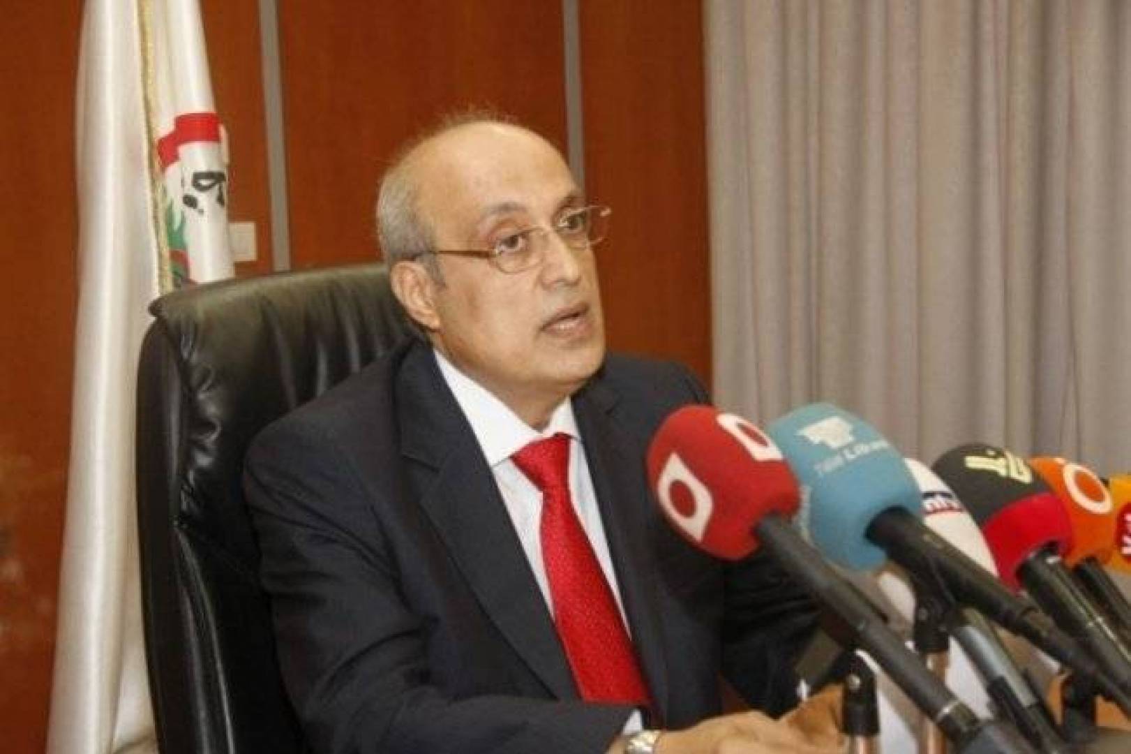 أبو شرف في مؤتمر أمراض المفاصل: نعمل لتحسين وضع الاطباء