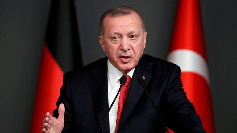 أردوغان: آمل أن تتخلص فرنسا من ماكرون في أسرع وقت