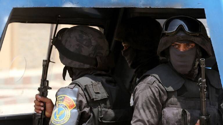 مصر.. القبض على السويركي بتهم الانضمام لجماعة إرهابية وتمويلها