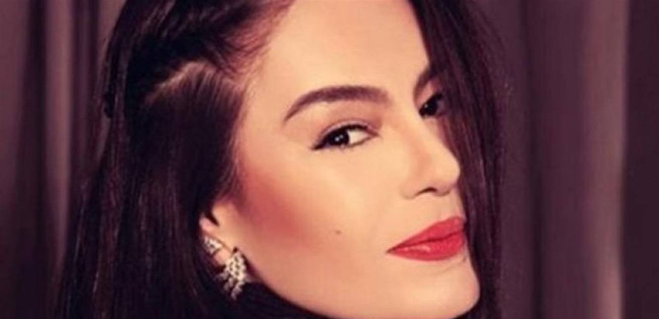 جمال شريهان الطبيعي في مرحلة شبابها يسرق الأضواء