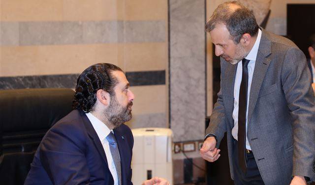 الوطني الحر يوجه رسالة للحريري حول التأخر في تشكيل الحكومة