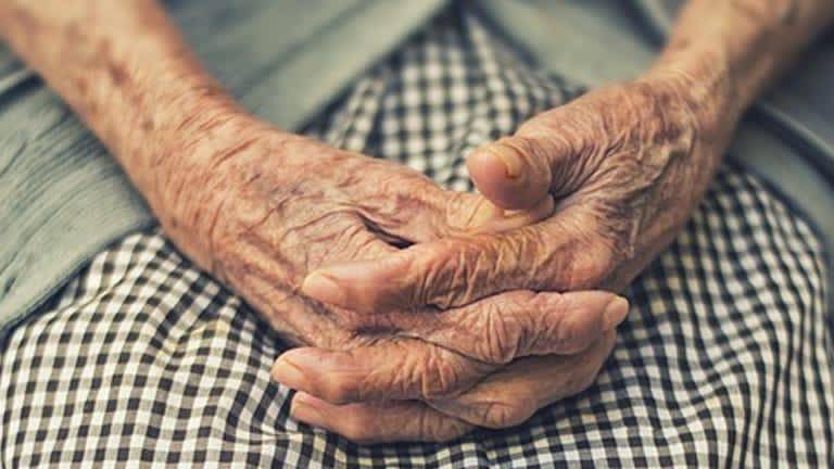 كورونا يدخل بيت العجزة غدراس… ولا حجر للموظفين