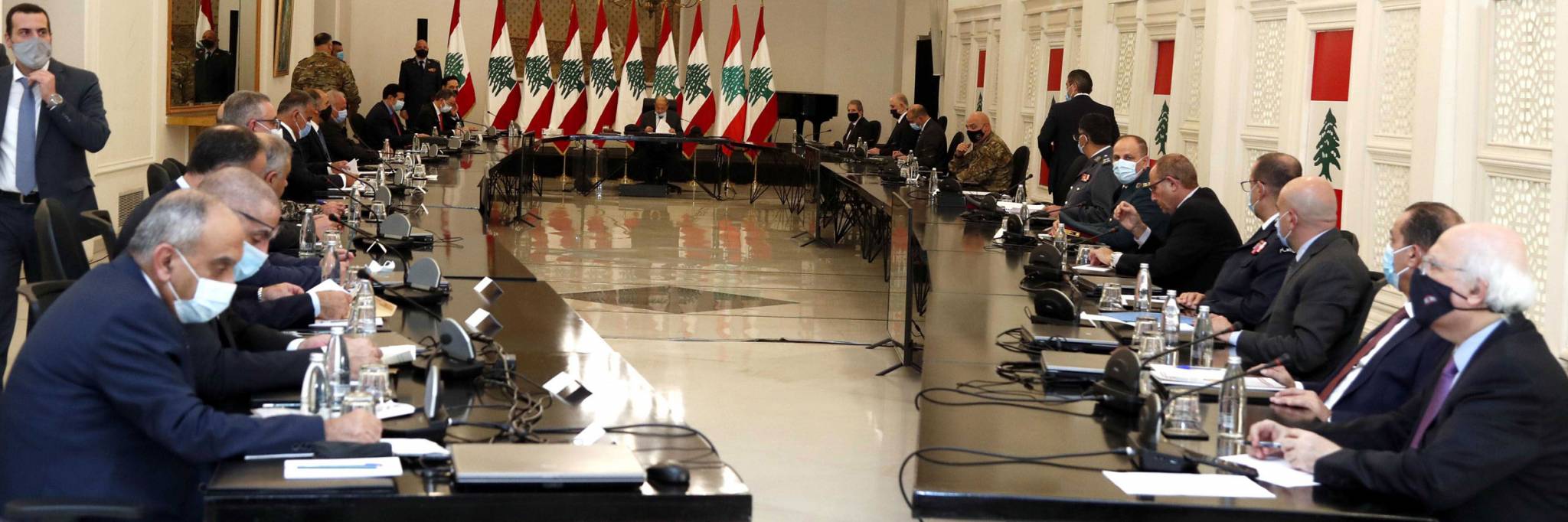عون لزواره: الحريري «يراوغ» وتحوّل «ورقة» ضغط لاضعاف العهد.. ولن «اوقّع»
«تضليلٌ»اسرائيلي حول لبنان وتوقّع رد ايراني هذا الشهر... المقاومة جاهزة
«الدفاع الاعلى» قلقٌ من اغتيالات وتفجيرات... وخطر الانهيار الصحي يتقدم