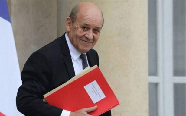 لودريان وجّه رسالة الى الاغتراب اللبناني:واصلوا القيام بدوركم الحيوي وأرسلوا المساعدات
