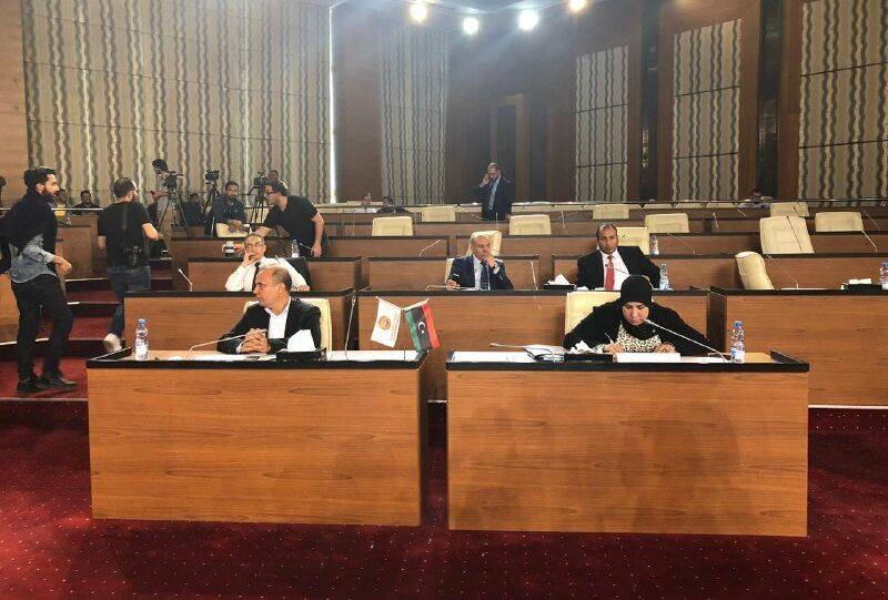 أكاديمي ليبي: البرلمان لديه مخاوف من عقد جلسة غدامس لأن جدول الأعمال ينص على تنحية عقيلة صالح