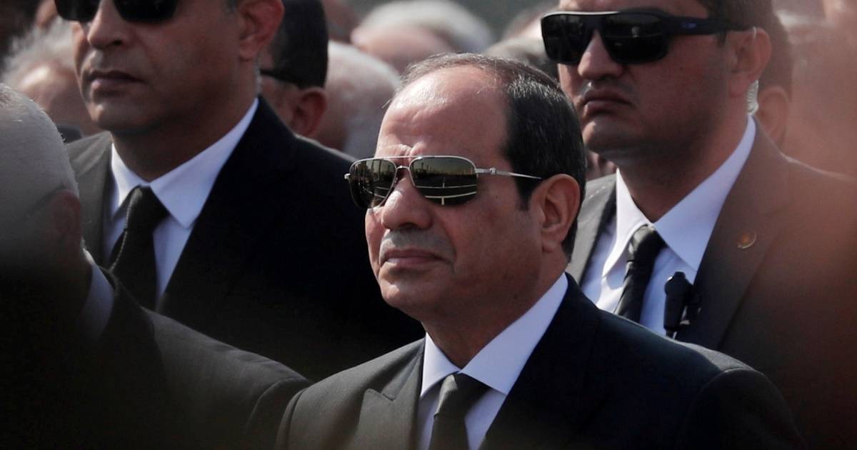 السيسي يؤكد حرص مصر على تعزيز العلاقات العسكرية والأمنية مع فرنسا