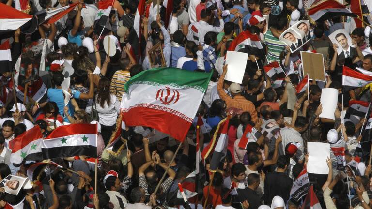 شمخاني: سوريا تلعب دورا هاما في المقاومة الإقليمية ضدّ 