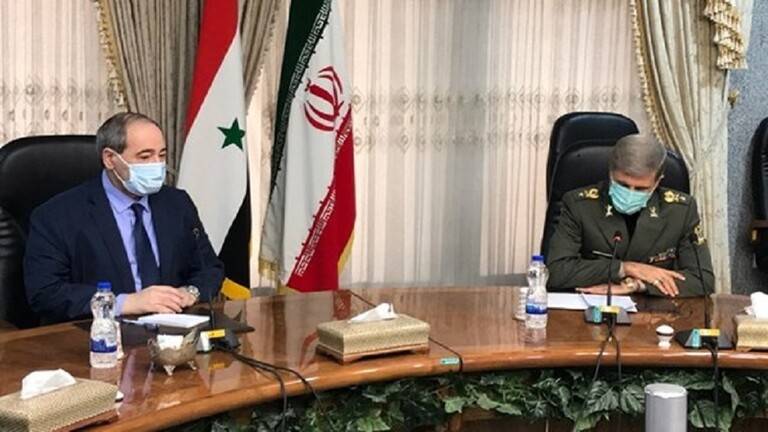 وزير الدفاع الإيراني: نواصل التعاون مع سوريا بمرحلة إعادة الإعمار