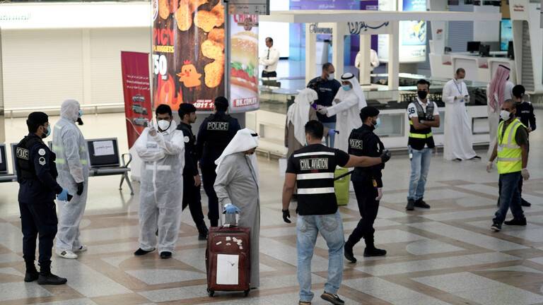 الكويت تسمح لمقيمين وذويهم بدخول البلاد بشروط