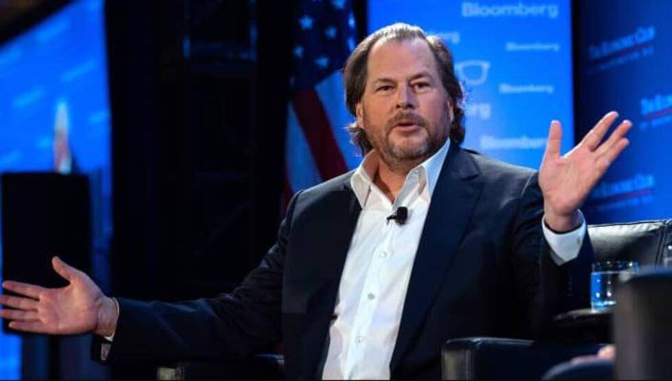 رئيس Salesforce يصبح أكبر صانع صفقات في مجال التكنولوجيا منتزعا التاج من مديره السابق في أوراكل