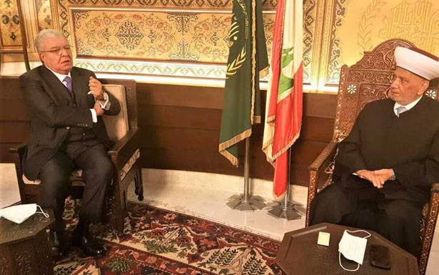 المشنوق: محظورات دستورية تُعرّض البلد للخطر