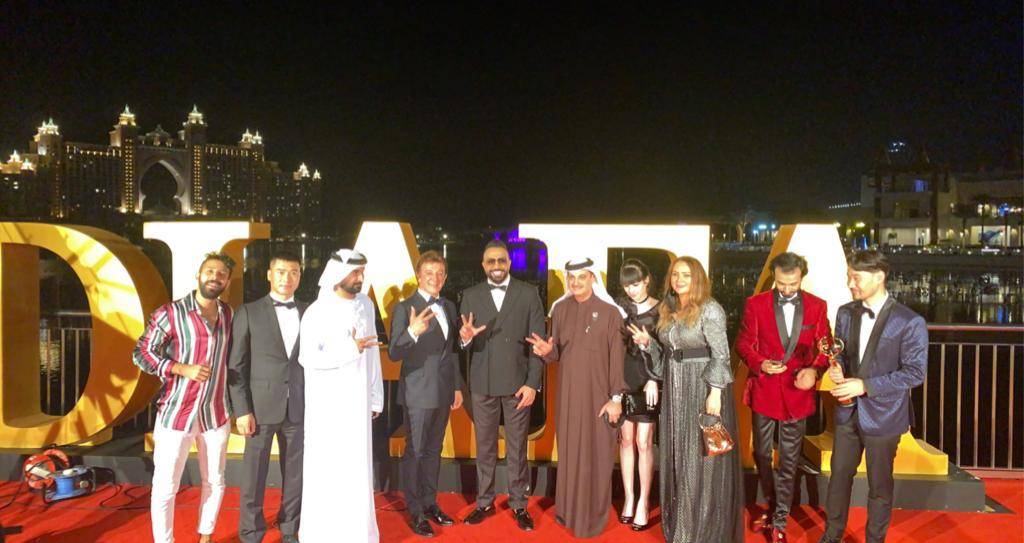 بالفيديو والصور.. العراقي مصطفى العبدالله يطلق كليب "مفرفش" من مهرجان ضيافة في دبي