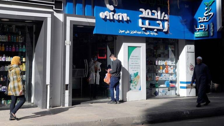 السيسي يوجه بتوزيع لقاح كورونا مجانا