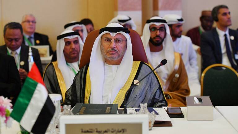 قرقاش: البحرين لا ترضى أن يكون التجاوز أيا كان من جهتها