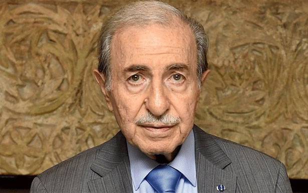 الخــلـيــل : مرّة أخرى عون ينـتهك الدستور عبر تسـلـيم الحريري طرحاً حكومياً مُتكاملاً