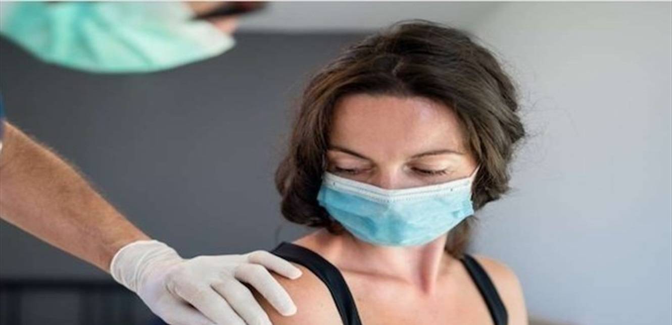 لماذا يجب وضع الكمامة حتى بعد لقاح كورونا؟ خبيرة تجيب