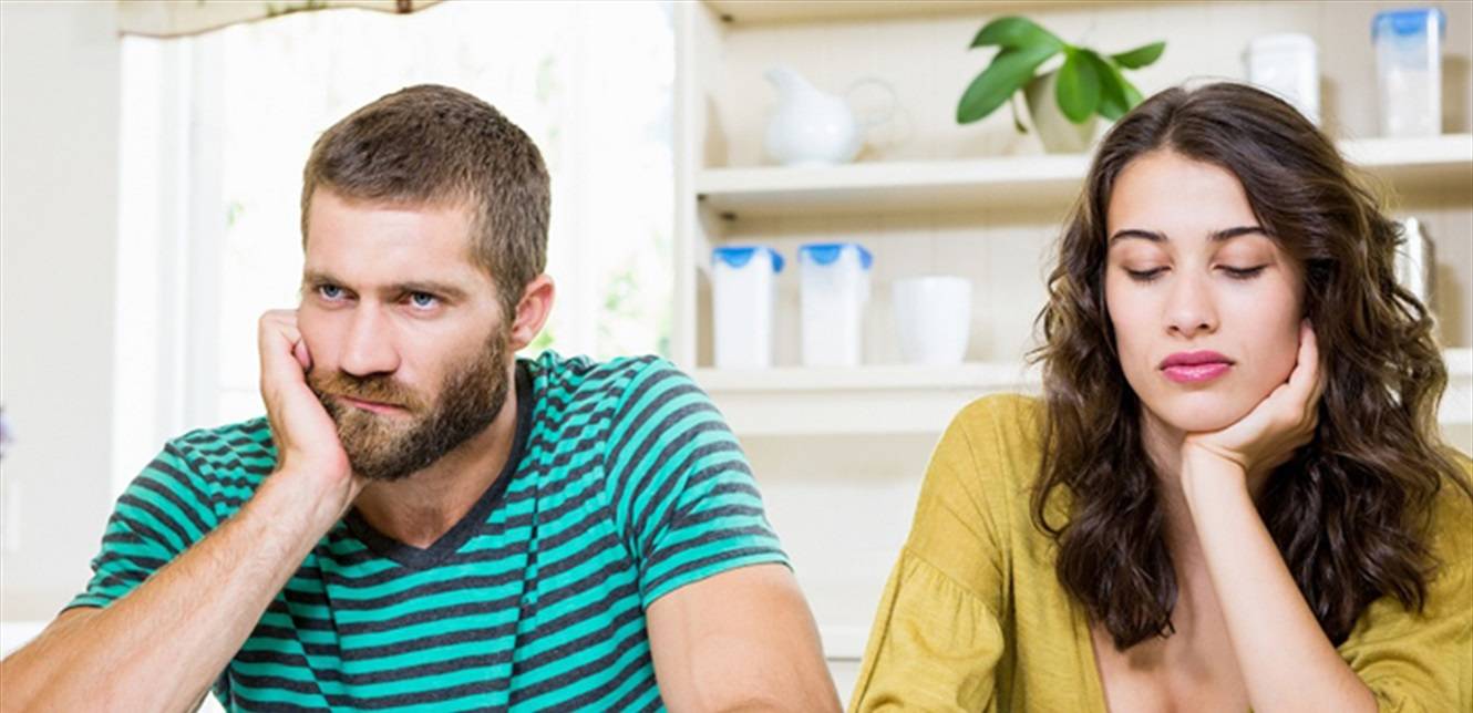 6 نصائح للتعامل مع سلوكيات زوجك المزعجة